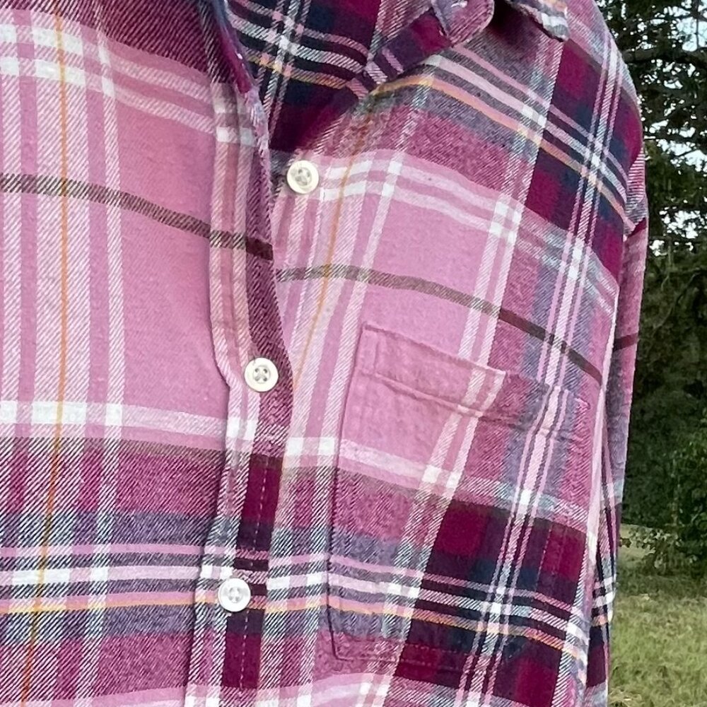 Women's GAP Medium Purple Plaid Long Sleeve Button Down Flannel Shirt - Picture 10 of 16